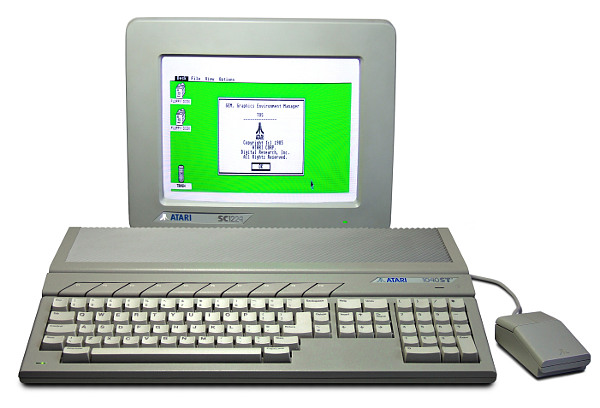 Image d'Atari ST par Bill Bertram - http://en.wikipedia.org/wiki/File:Atari_1040STf.jpg
