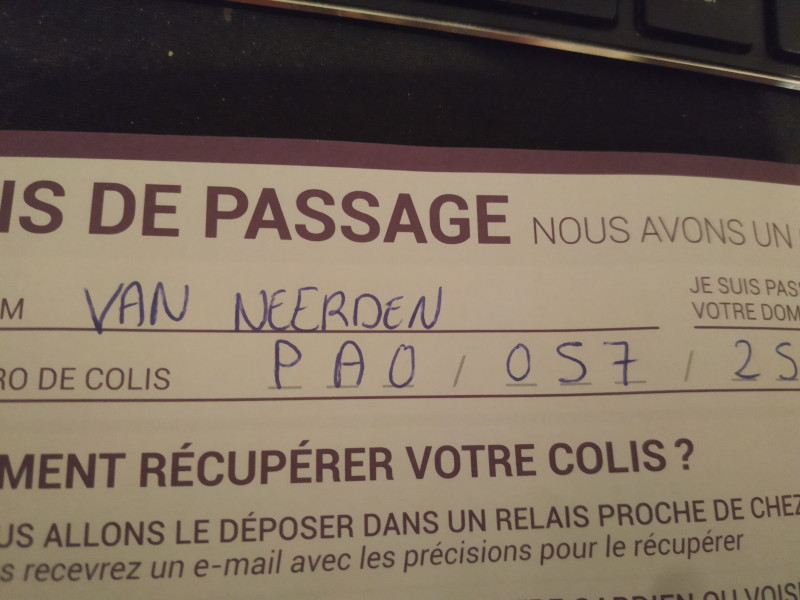 Photo d’un avis de passage.